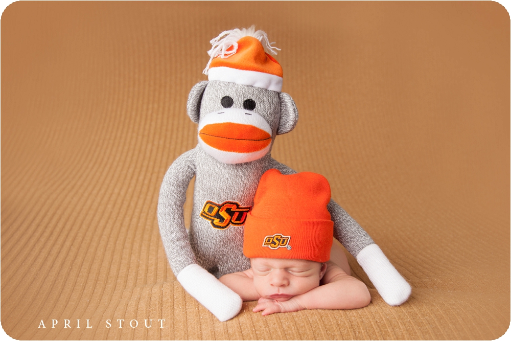 osu-cowboys-baby-photographer