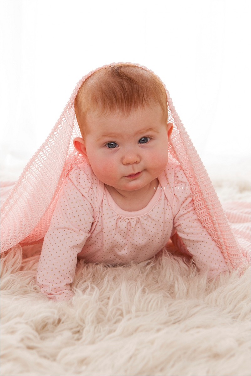 baby-six-month-child-milestone-session-oklahoma-april-stout