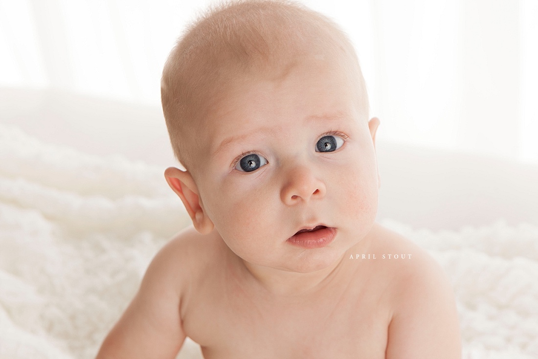 oklahoma-childrens-child-photographer-april-stout-6-month-old