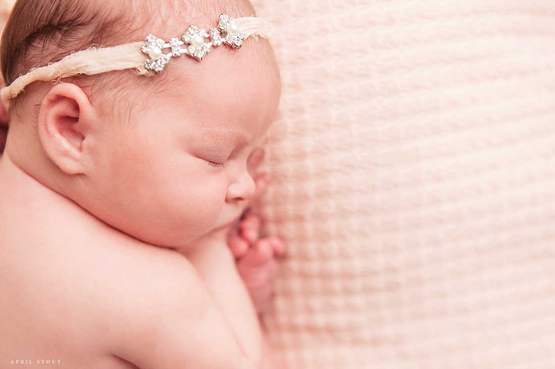 oklahoma-best-favorite-newborn-photographer-april-stout-tulsa-wagoner-broken-arrow