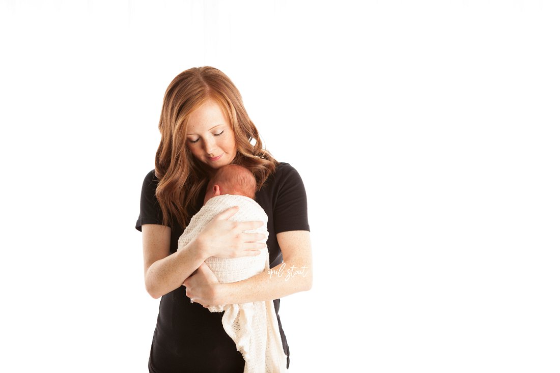 new-mom-newborn-baby-oklahoma-april-stout-photography
