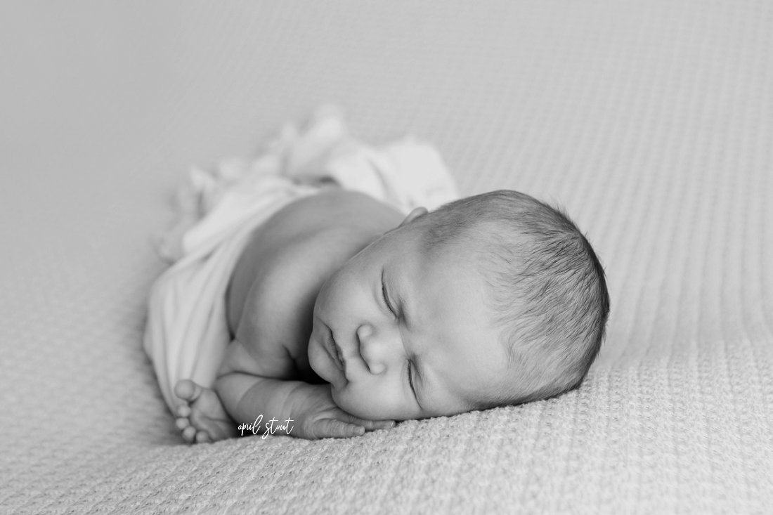 owasso-claremore-muskogee-tahlequah-baby-infant-newborn-photographers