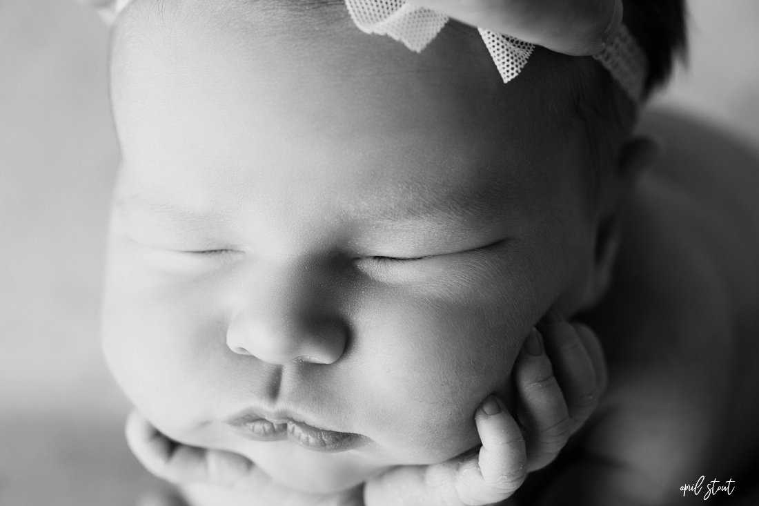 newborn-baby-girl-infant-photographer-tulsa-broken-arrow-claremore-jenks-tahlequah-muskogee-april-stout-photography