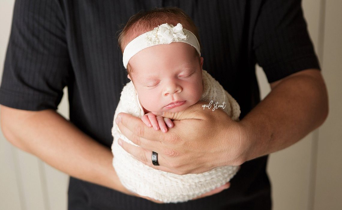 oklahoma newborn photographer April Stout