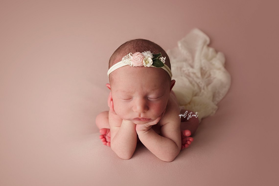 Tulsa Oklahoma newborn photographer April Stout