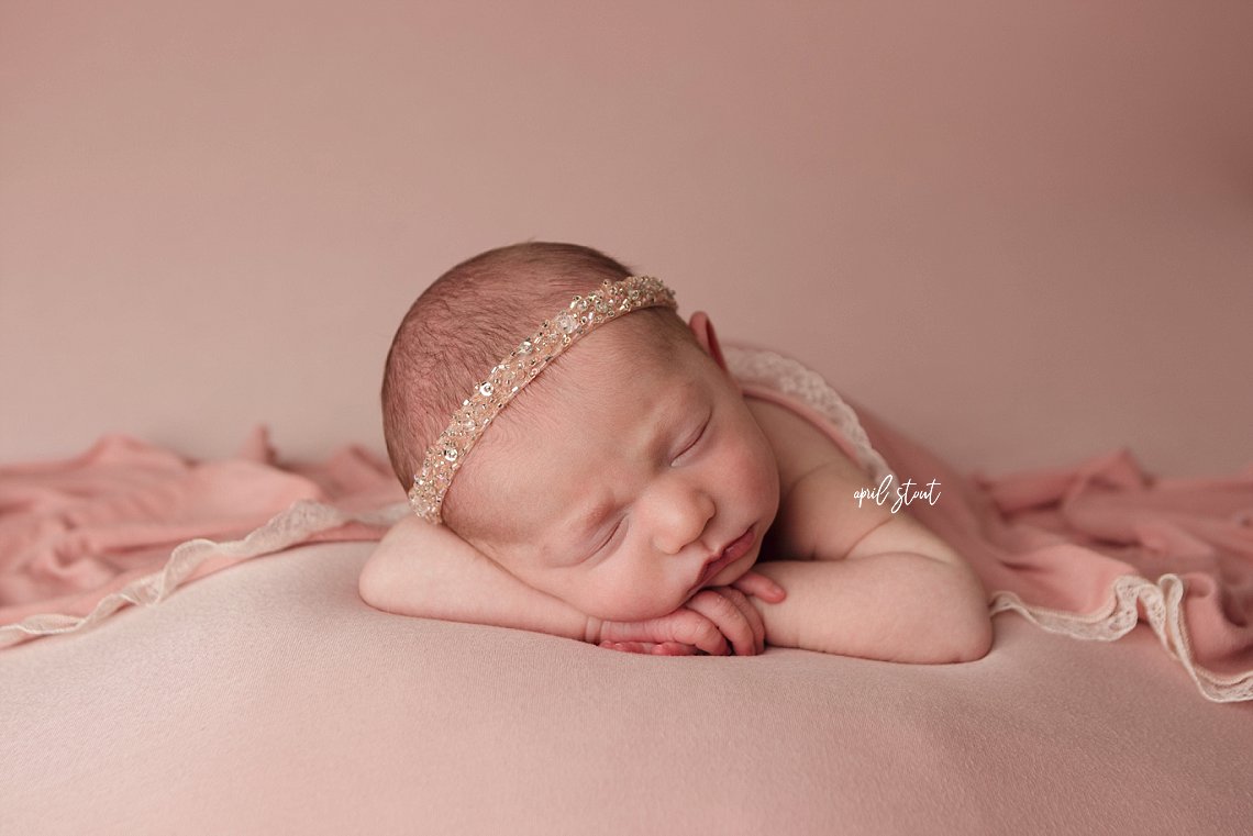 Tulsa Oklahoma newborn photographer April Stout