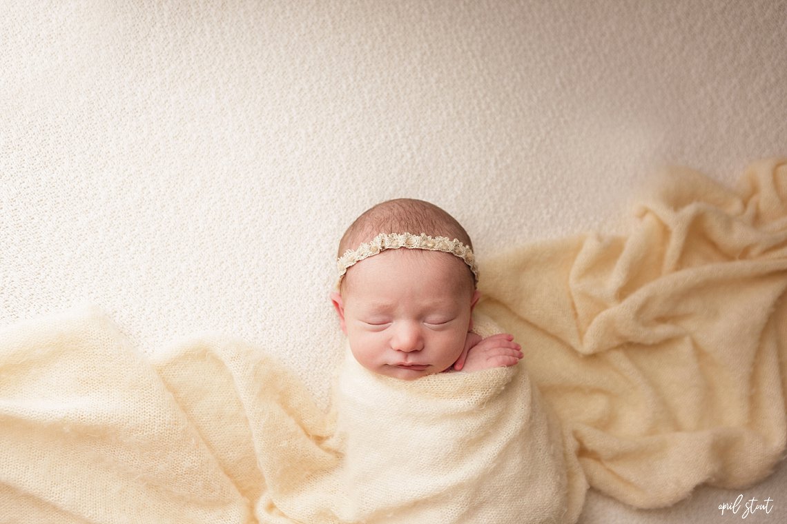 Tulsa Oklahoma newborn photographer April Stout