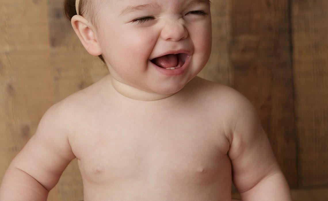 first-birthday-baby-photo-shoot-cake-smash-tulsa-oklahoma-april-stout