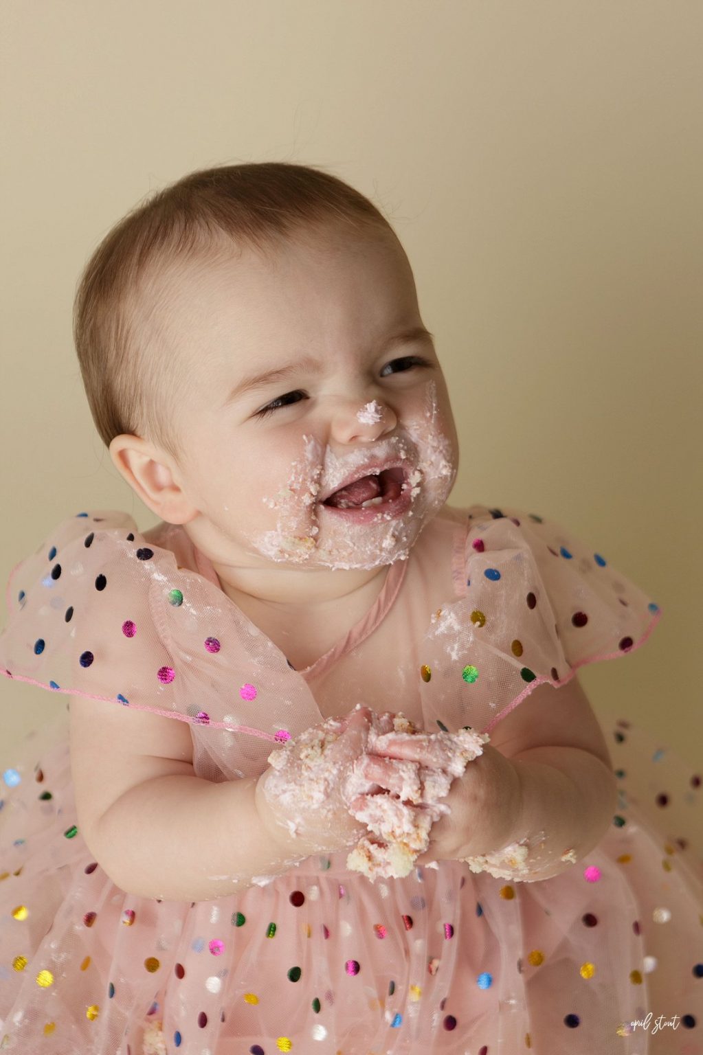 first-birthday-baby-photo-shoot-cake-smash-tulsa-oklahoma-april-stout