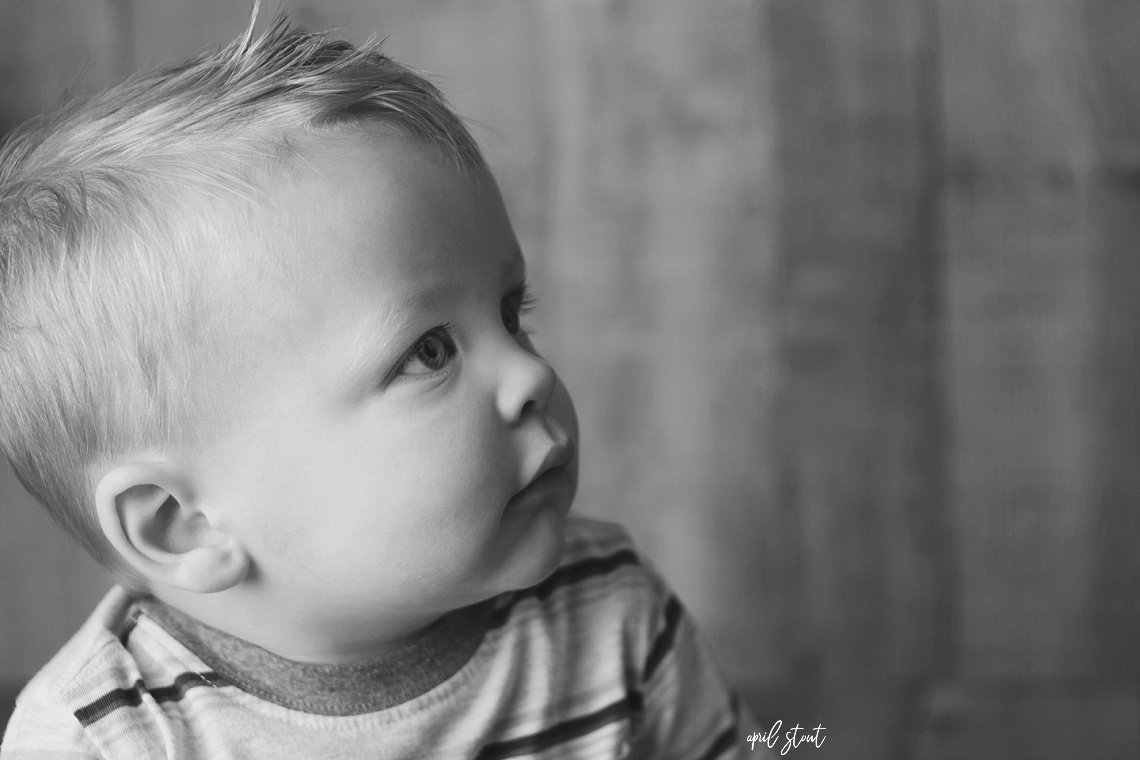 first-birthday-pictures-tulsa-oklahoma-april-stout-one-year-old