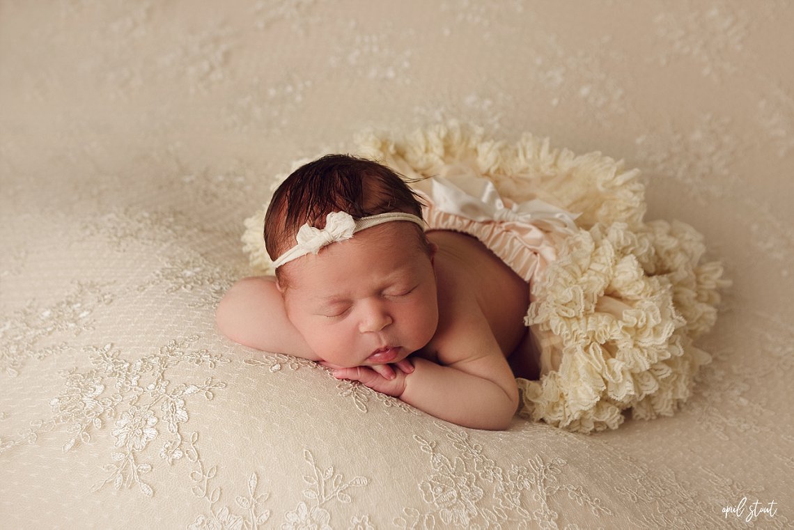 claremore oklahoma photographer babies newborns newborn baby april stout 