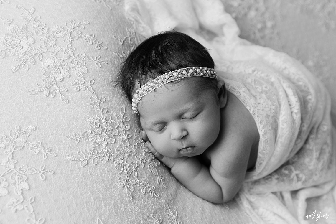 claremore oklahoma photographer babies newborns newborn baby april stout 