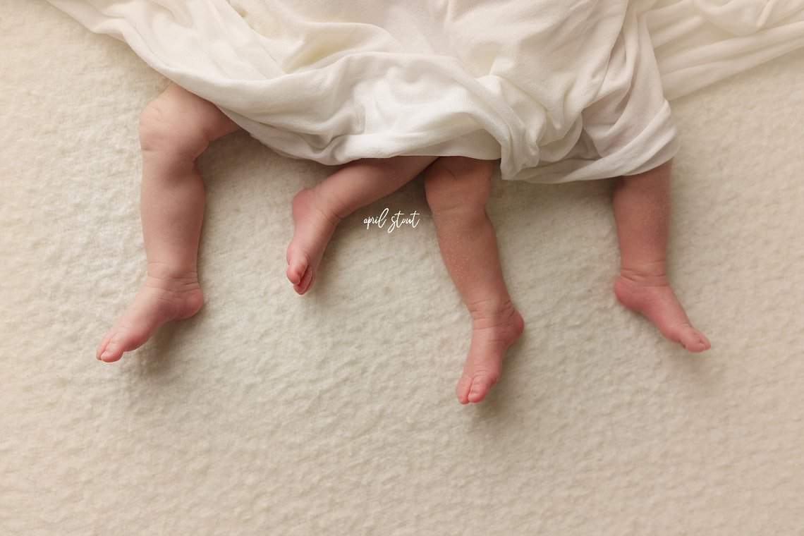 newborn twin sisters baby photography april stout tulsa pryor oklahoma