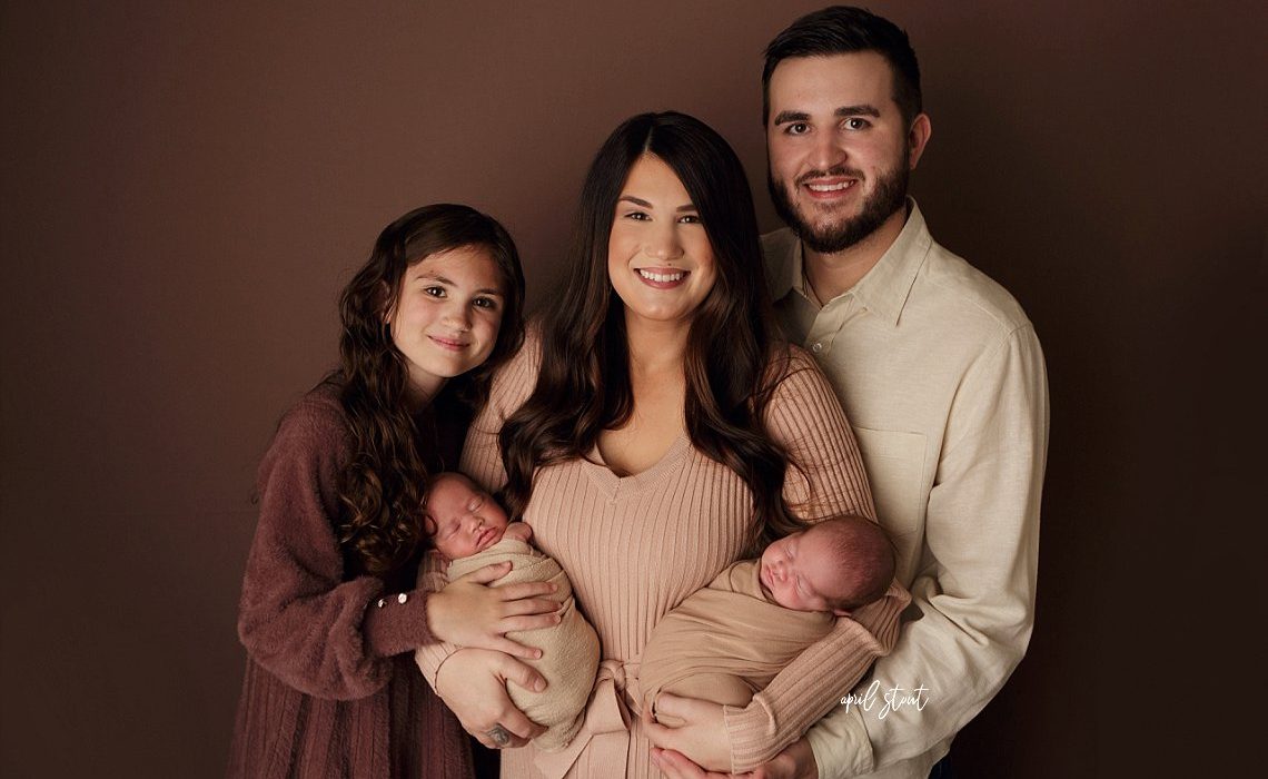 newborn twin sisters baby photography april stout tulsa pryor oklahoma