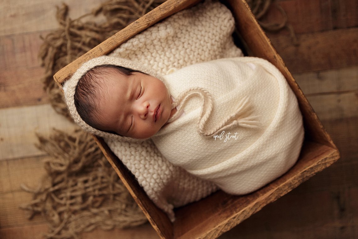 newborn infant boy by April Stout Photography Tulsa Oklahoma newborn pictures