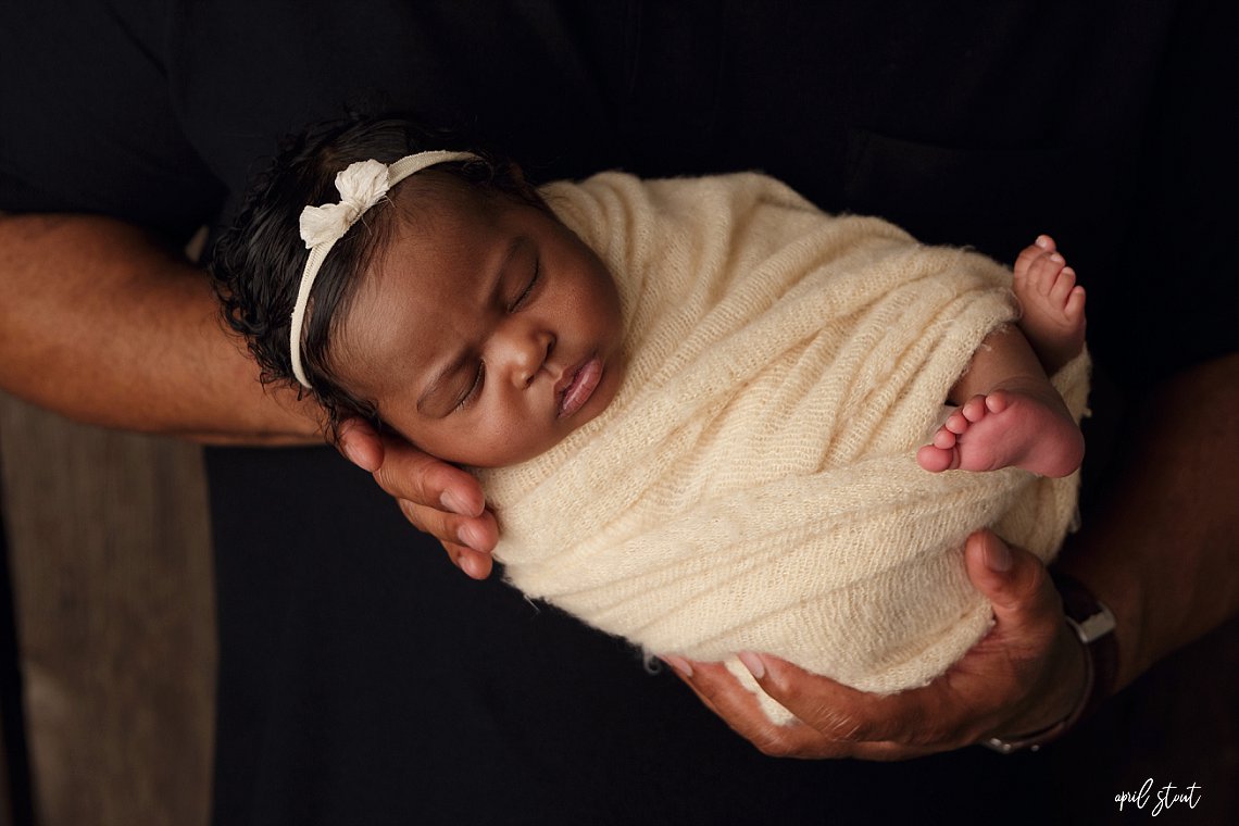 Oklahoma's best newborn infant photographer Arpil Stout