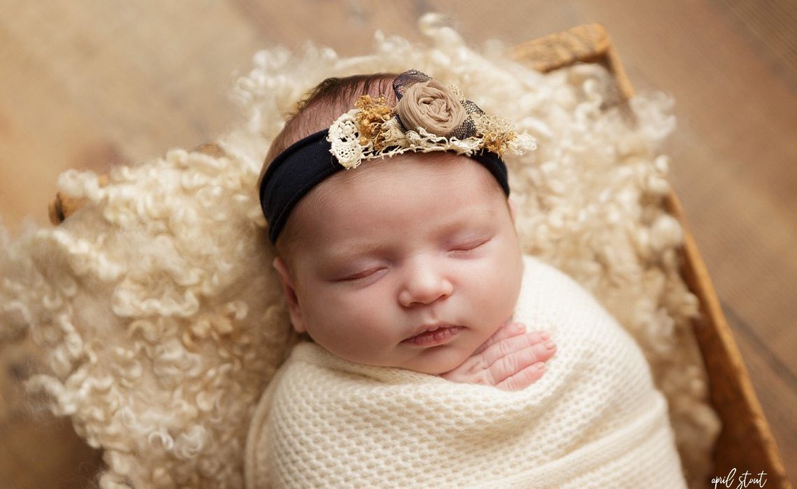 coweta oklahoma newborn photographer April Stout