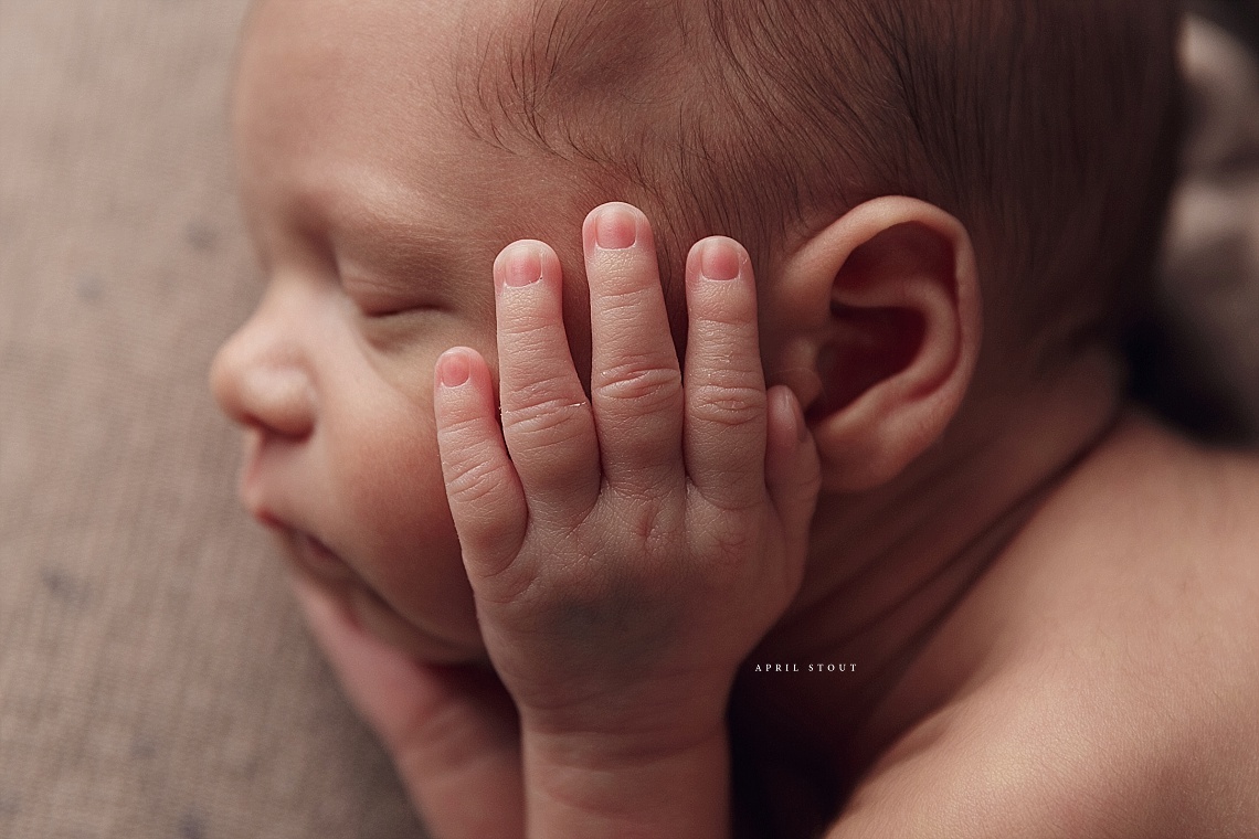 Tulsa OK newborn photographer April Stout